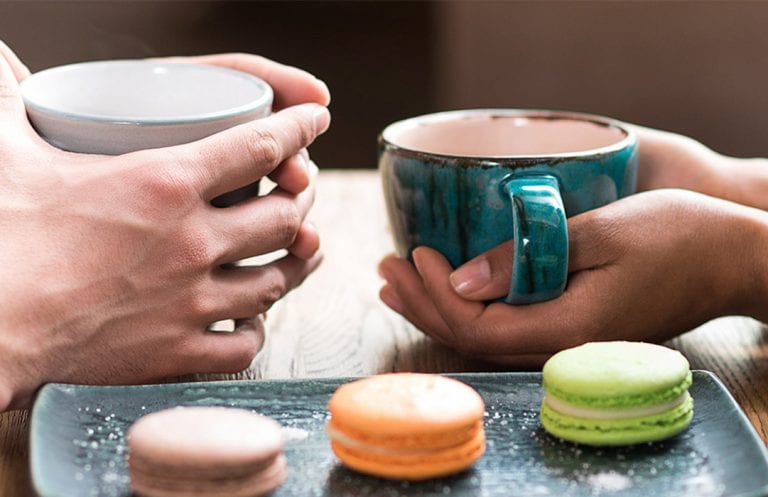 דברים שתוכלו ללמוד על הבוס מהתבוננות בפינת הקפה