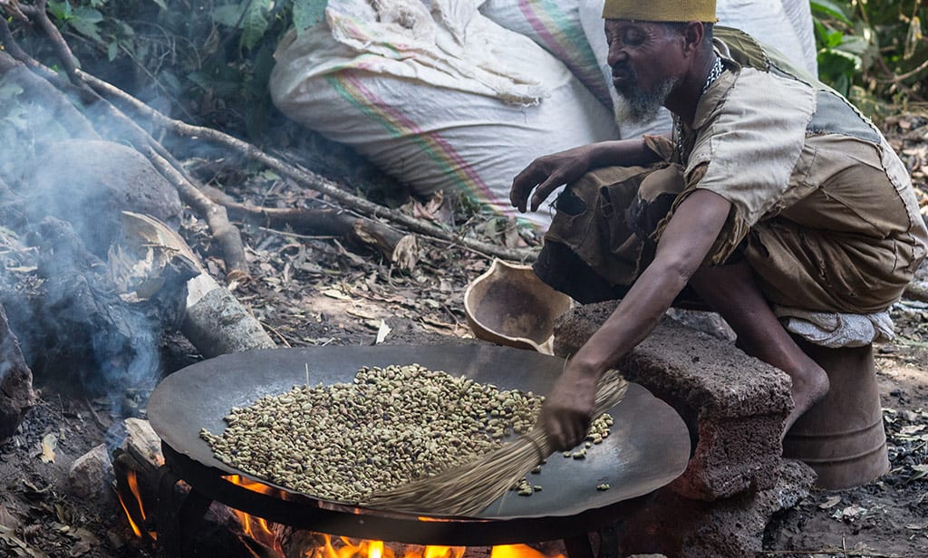 הכנת קפה באתיופיה 