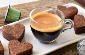 לבבות שוקולד וקפה בטעם אגוזי לוז