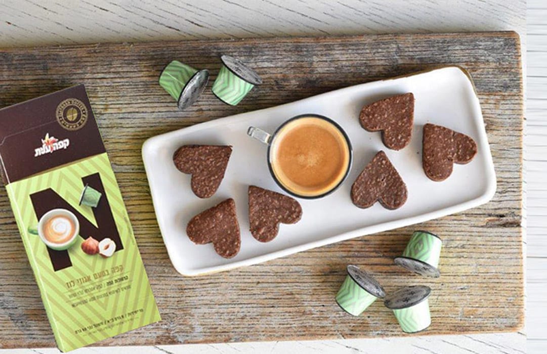 לבבות שוקולת וקפה בטעם אגוזי לוז