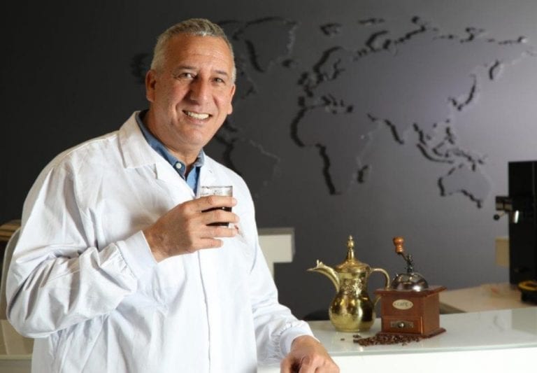 האנשים של הקפה – סמיר קרקר