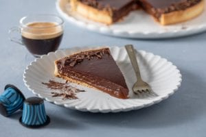 טארט טראפלס שוקולד וקרמל מלוח לצד האספרסו המושלם