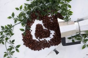 איך להכין את הקפה המושלם? תנסו את זה בבית