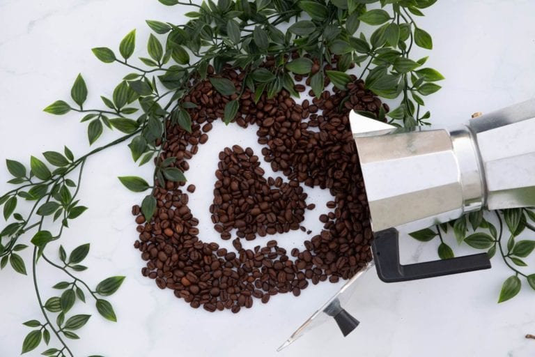 איך להכין את הקפה המושלם? תנסו את זה בבית